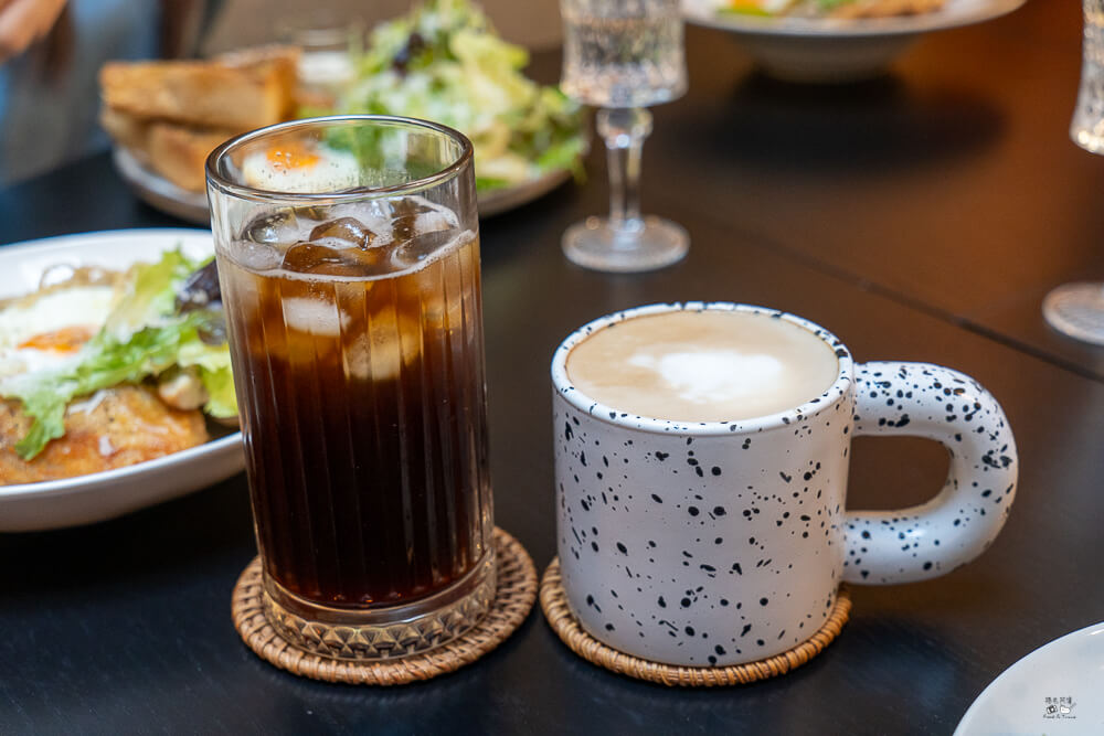 ttk推薦,ttk早午餐,ttk菜單,台中天井咖啡廳,台中東區早午餐,台中老宅餐廳,台中質感下午茶,台中車站早午餐,台中隱藏版美食,鐵鍋舒芙蕾 @捲毛阿偉 ttk早午餐,台中東區早午餐,ttk菜單,台中隱藏版美食,台中老宅餐廳,ttk推薦,台中車站早午餐,台中天井咖啡廳,鐵鍋舒芙蕾,台中質感下午茶