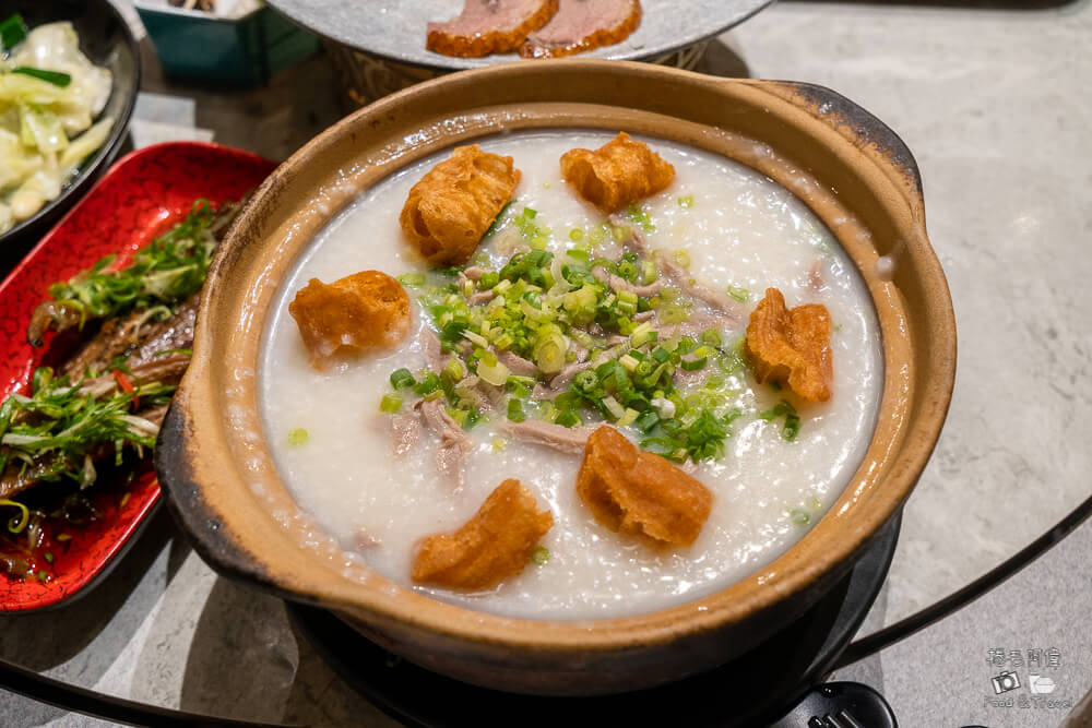 享鴨,享鴨烤鴨王品享鴨,烤鴨推薦,台中烤鴨,享鴨台中店,烤鴨餐廳,台中餐廳,台中美食,台中聚會