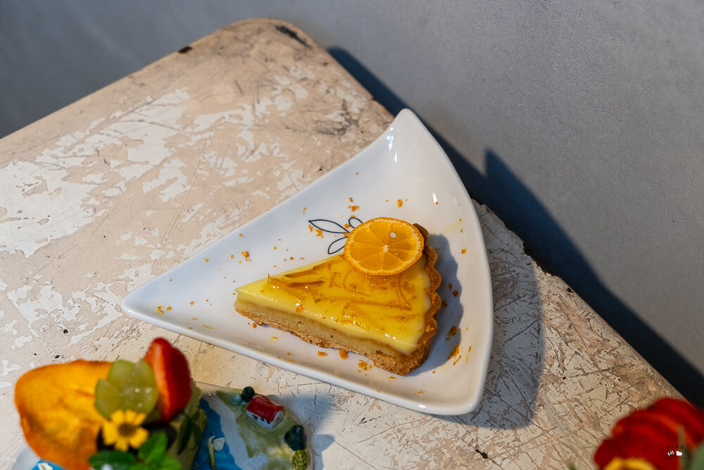 定邦咖啡,定邦咖啡季節菜單,定邦咖啡水蜜桃冰沙,定邦咖啡訂位,宜蘭IG打卡甜點,宜蘭三合院咖啡廳,宜蘭老宅下午茶,宜蘭限定美食,礁溪必吃水果甜點,礁溪浮誇系甜點,礁溪特色咖啡廳推薦 @捲毛阿偉 定邦咖啡,礁溪浮誇系甜點,宜蘭三合院咖啡廳,定邦咖啡水蜜桃冰沙,宜蘭老宅下午茶,礁溪必吃水果甜點,定邦咖啡訂位,宜蘭限定美食,礁溪特色咖啡廳推薦,定邦咖啡季節菜單,宜蘭IG打卡甜點