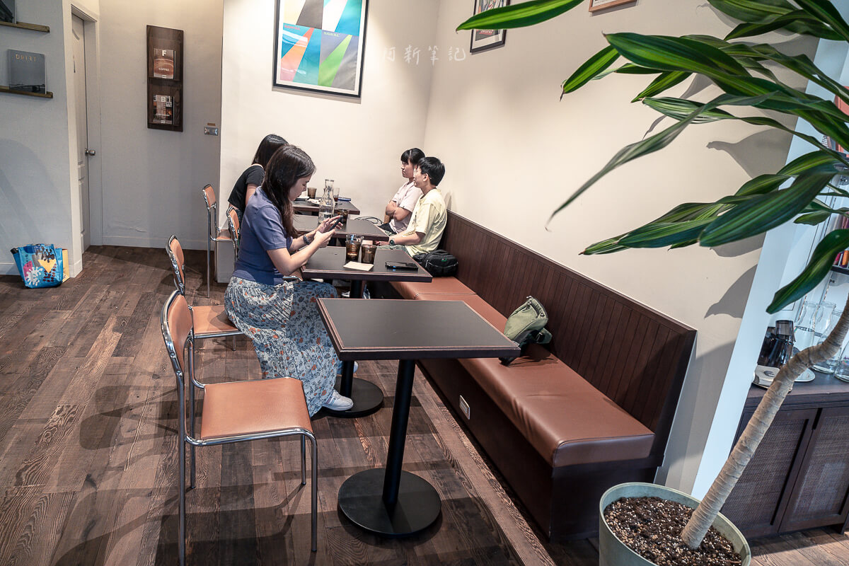 longhouse coffee shop,長屋咖啡,台中咖啡館,台中咖啡廳,台中西區 longhouse coffee shop,長屋咖啡,台中咖啡館,台中咖啡廳,台中西區
