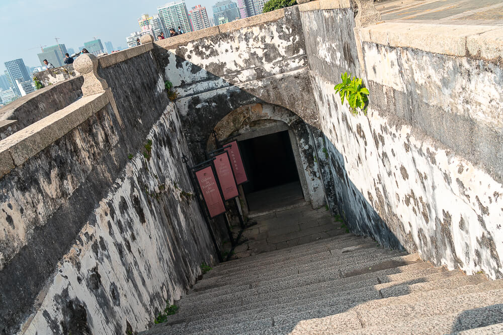 澳門 大炮台 城牆隧道