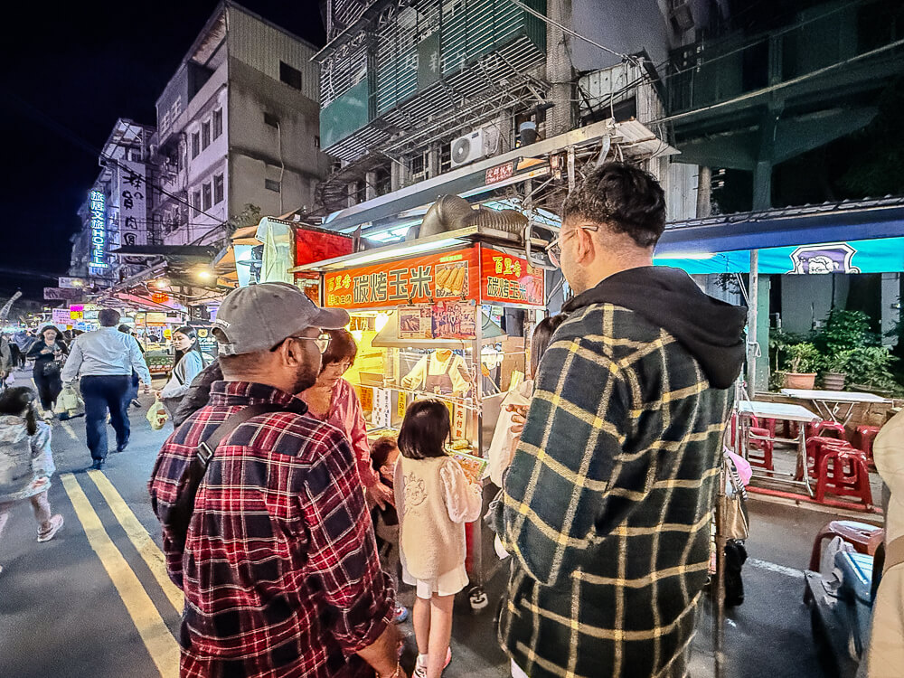 百里香烤玉米,台北美食,南亞夜市美食,烤玉米推薦,百喜香評價,台北小吃 百里香烤玉米,台北美食,南亞夜市美食,烤玉米推薦,百喜香評價,台北小吃