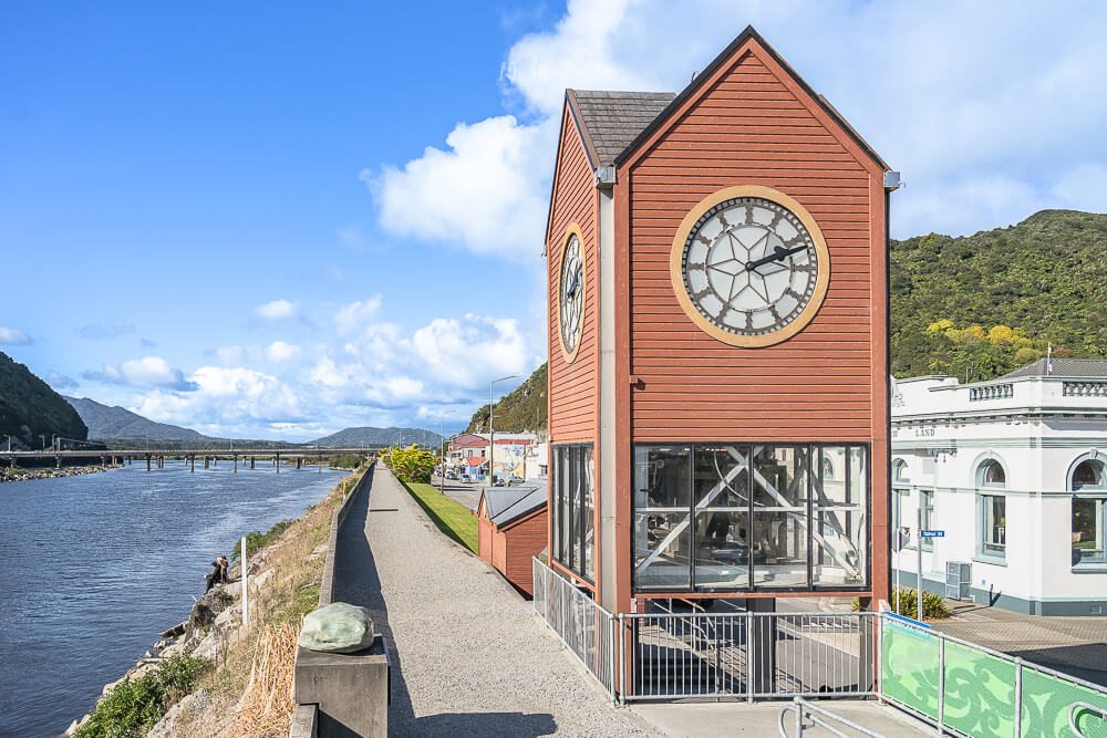 紐西蘭 Greymouth Clocktower 觀景台合影