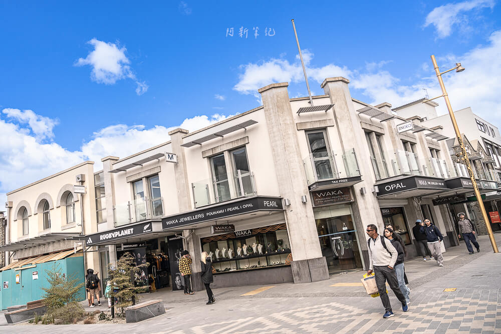 皇后鎮 The Mall 白色老建築商店