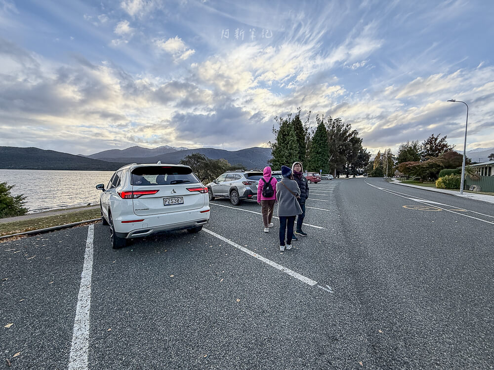 Te Anau Glowworm Caves,蒂阿瑙螢火蟲洞,紐西蘭螢火蟲洞,紐西蘭洞穴探險,蒂阿瑙景點,Te Anau景點推薦,紐西蘭南島景點,紐西蘭自然景點,紐西蘭親子景點,紐西蘭自由行推薦,南島自由行行程,Te Anau自由行,蒂阿瑙行程安排,紐西蘭必訪景點,RealNZ螢火蟲洞,蒂阿瑙船票,螢火蟲洞預約,紐西蘭夜間活動,紐西蘭旅遊推薦,紐西蘭浪漫行程