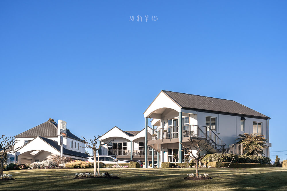 紐西蘭 蒂阿瑙 白色Motor Lodge住宿