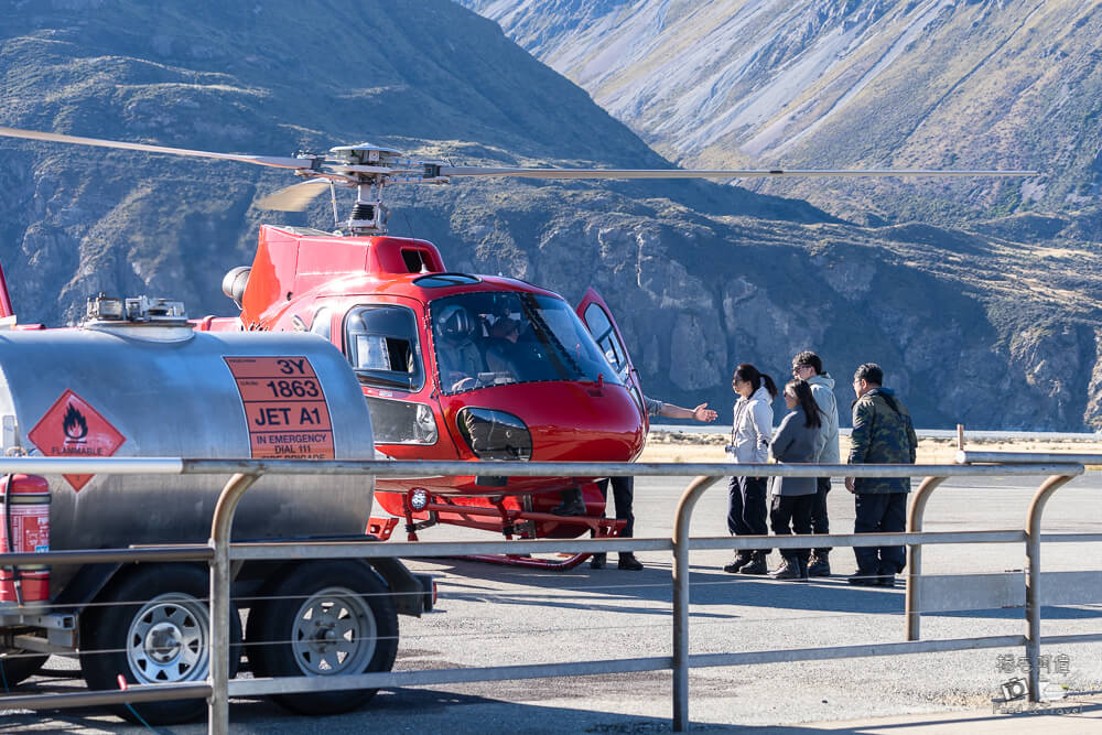 Tasman Glacier,冰川健行推薦,冰川體驗,南島必玩,南島旅遊,塔斯曼冰川健行,庫克山冰川健行,法蘭茲約瑟夫冰川,直升機冰川健行,福克斯冰川健行,紐西蘭健行路線,紐西蘭冰川健行,紐西蘭戶外活動,紐西蘭探險,紐西蘭旅遊景點,紐西蘭極限運動,紐西蘭自然景觀,紐西蘭自由行 @捲毛阿偉 紐西蘭冰川健行,冰川體驗,紐西蘭自由行,紐西蘭戶外活動,庫克山冰川健行,塔斯曼冰川健行,Tasman Glacier,福克斯冰川健行,Fox Glacier,法蘭茲約瑟夫冰川,Franz Josef Glacier,南島必玩,紐西蘭探險,冰川健行推薦,直升機冰川健行,紐西蘭極限運動,紐西蘭自然景觀,南島旅遊,紐西蘭健行路線,紐西蘭旅遊景點