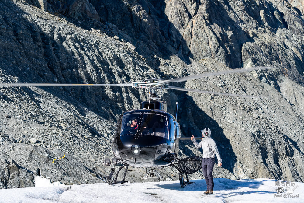 Tasman Glacier,冰川健行推薦,冰川體驗,南島必玩,南島旅遊,塔斯曼冰川健行,庫克山冰川健行,法蘭茲約瑟夫冰川,直升機冰川健行,福克斯冰川健行,紐西蘭健行路線,紐西蘭冰川健行,紐西蘭戶外活動,紐西蘭探險,紐西蘭旅遊景點,紐西蘭極限運動,紐西蘭自然景觀,紐西蘭自由行 @捲毛阿偉 紐西蘭冰川健行,冰川體驗,紐西蘭自由行,紐西蘭戶外活動,庫克山冰川健行,塔斯曼冰川健行,Tasman Glacier,福克斯冰川健行,Fox Glacier,法蘭茲約瑟夫冰川,Franz Josef Glacier,南島必玩,紐西蘭探險,冰川健行推薦,直升機冰川健行,紐西蘭極限運動,紐西蘭自然景觀,南島旅遊,紐西蘭健行路線,紐西蘭旅遊景點