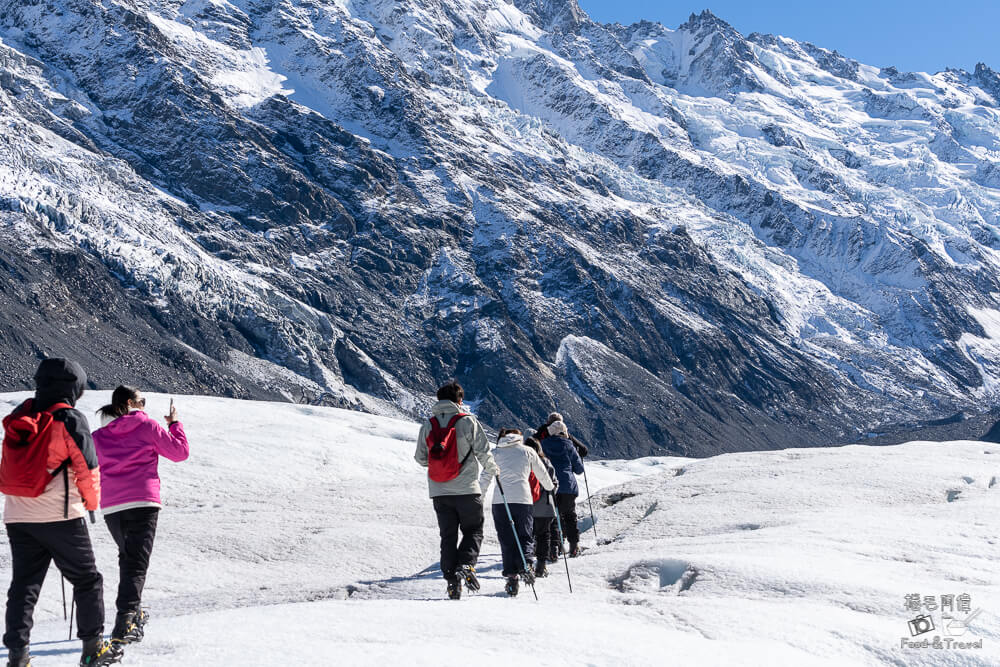 Tasman Glacier,冰川健行推薦,冰川體驗,南島必玩,南島旅遊,塔斯曼冰川健行,庫克山冰川健行,法蘭茲約瑟夫冰川,直升機冰川健行,福克斯冰川健行,紐西蘭健行路線,紐西蘭冰川健行,紐西蘭戶外活動,紐西蘭探險,紐西蘭旅遊景點,紐西蘭極限運動,紐西蘭自然景觀,紐西蘭自由行 @捲毛阿偉 紐西蘭冰川健行,冰川體驗,紐西蘭自由行,紐西蘭戶外活動,庫克山冰川健行,塔斯曼冰川健行,Tasman Glacier,福克斯冰川健行,Fox Glacier,法蘭茲約瑟夫冰川,Franz Josef Glacier,南島必玩,紐西蘭探險,冰川健行推薦,直升機冰川健行,紐西蘭極限運動,紐西蘭自然景觀,南島旅遊,紐西蘭健行路線,紐西蘭旅遊景點