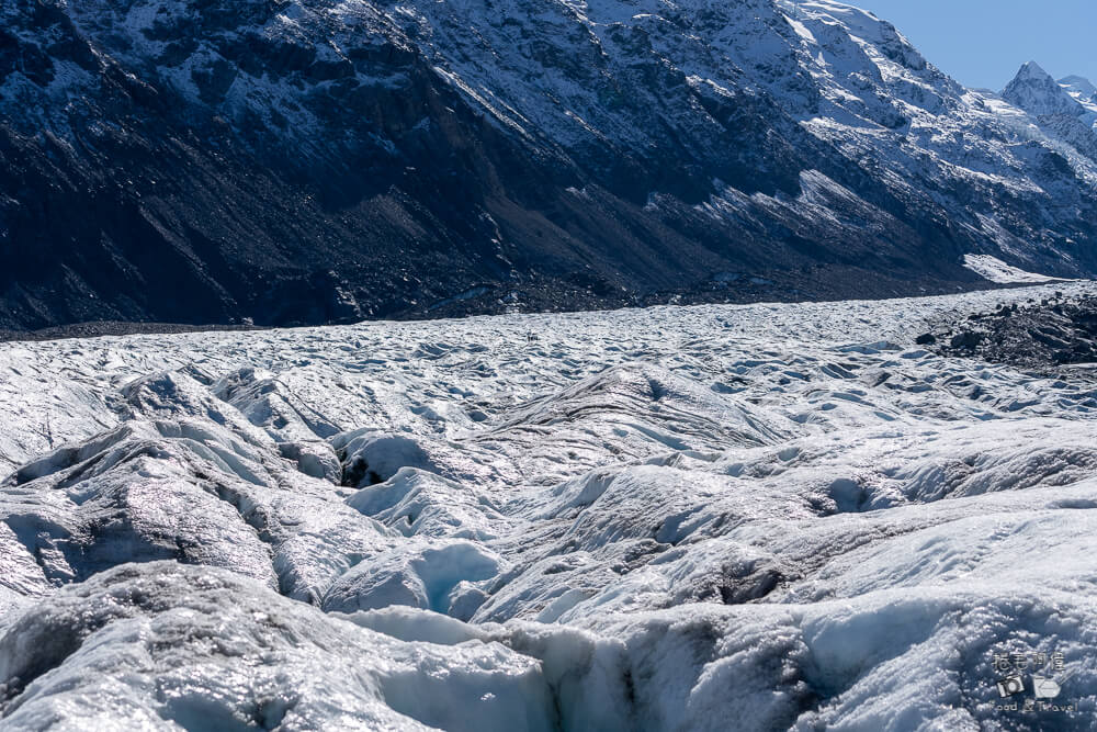 Tasman Glacier,冰川健行推薦,冰川體驗,南島必玩,南島旅遊,塔斯曼冰川健行,庫克山冰川健行,法蘭茲約瑟夫冰川,直升機冰川健行,福克斯冰川健行,紐西蘭健行路線,紐西蘭冰川健行,紐西蘭戶外活動,紐西蘭探險,紐西蘭旅遊景點,紐西蘭極限運動,紐西蘭自然景觀,紐西蘭自由行 @捲毛阿偉 紐西蘭冰川健行,冰川體驗,紐西蘭自由行,紐西蘭戶外活動,庫克山冰川健行,塔斯曼冰川健行,Tasman Glacier,福克斯冰川健行,Fox Glacier,法蘭茲約瑟夫冰川,Franz Josef Glacier,南島必玩,紐西蘭探險,冰川健行推薦,直升機冰川健行,紐西蘭極限運動,紐西蘭自然景觀,南島旅遊,紐西蘭健行路線,紐西蘭旅遊景點