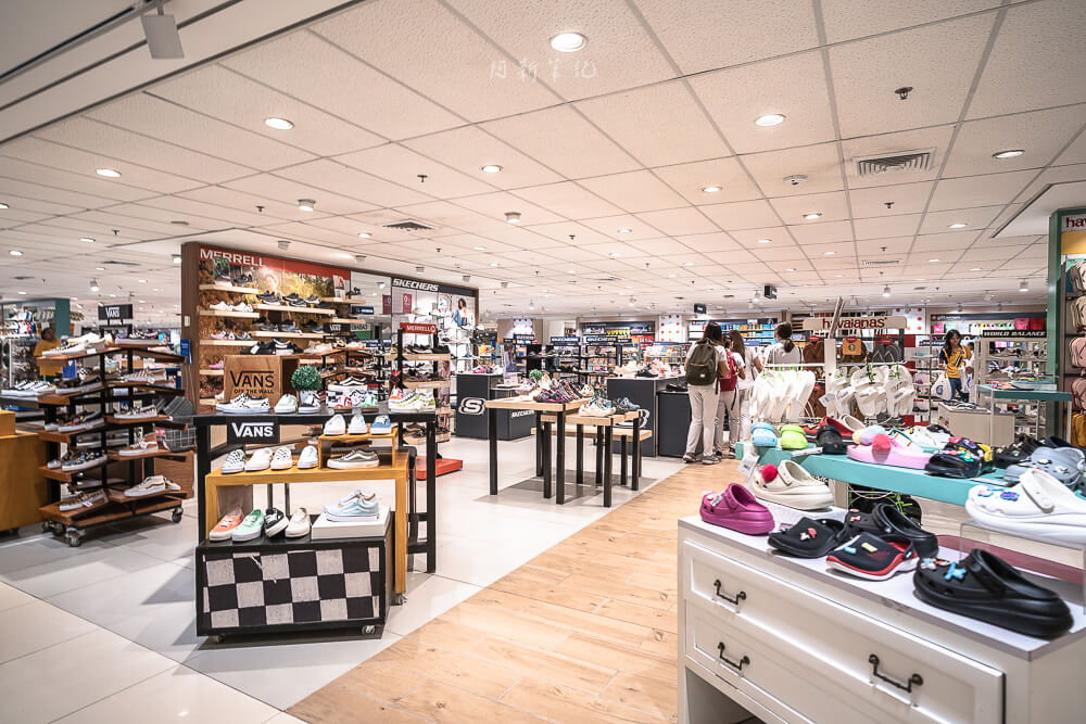 SM City Cebu,sm city cebu 必買,sm city cebu 換錢,宿霧購物,宿霧百貨,宿霧自由行 SM City Cebu SM Store 鞋子區
