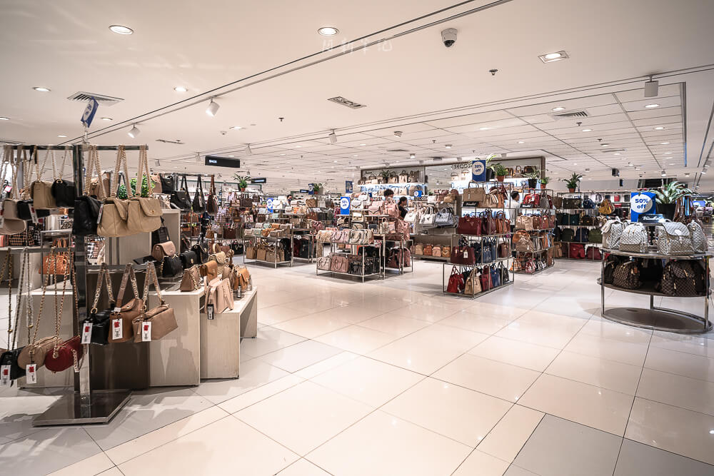 SM City Cebu,sm city cebu 必買,sm city cebu 換錢,宿霧購物,宿霧百貨,宿霧自由行 SM City Cebu SM Store 編織包與配件區