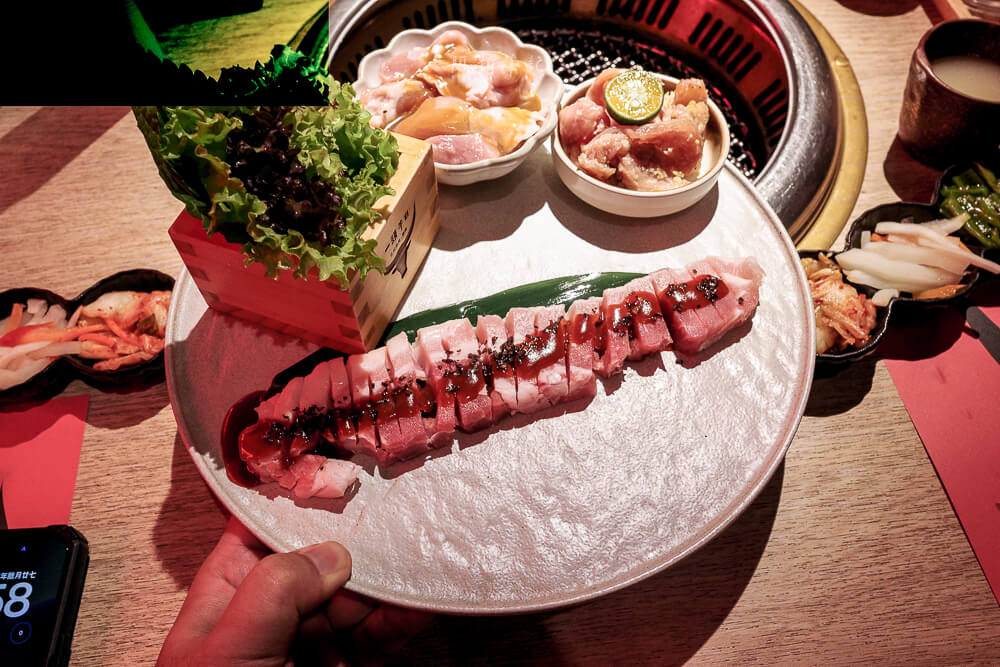 一頭牛日式燒肉公益店,台中美食,南屯美食,公益路美食推薦,一頭牛評價,台中燒肉推薦,一頭牛日式燒肉菜單,台中聚餐餐廳,公益路燒烤 台中 一頭牛日式燒肉公益店 霜降松阪豬肉盤