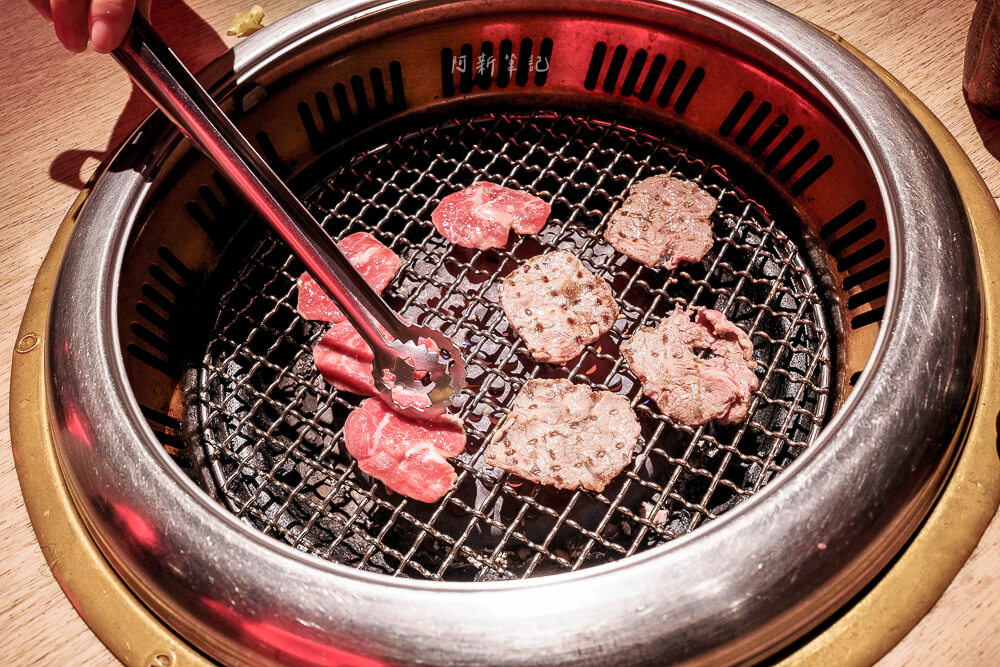 一頭牛日式燒肉公益店,台中美食,南屯美食,公益路美食推薦,一頭牛評價,台中燒肉推薦,一頭牛日式燒肉菜單,台中聚餐餐廳,公益路燒烤 台中 一頭牛日式燒肉公益店 炭火網烤牛肉