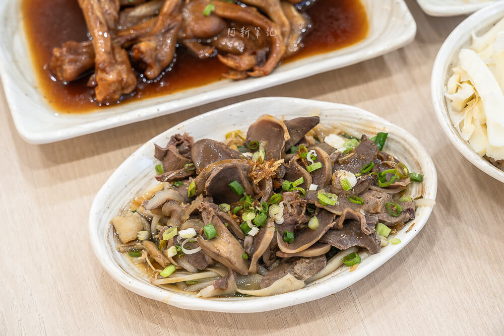 偶鵝嚐嚐豐原店,豐原美食,豐原小吃,鵝肉專賣店,偶鵝嚐嚐菜單,偶鵝嚐嚐價格 偶鵝嚐嚐豐原店,豐原美食,豐原小吃,鵝肉專賣店,偶鵝嚐嚐菜單,偶鵝嚐嚐價格