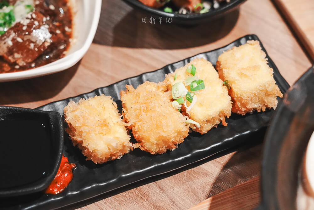 信川屋,信川屋拉麵,台中拉麵推薦,台中美食推薦,日式拉麵,勤美美食推薦,拉麵必吃 台中 信川屋 酥炸炸物拼盤