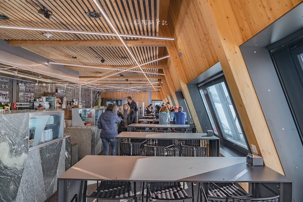 馬特洪冰河天堂 山頂餐廳用餐區
