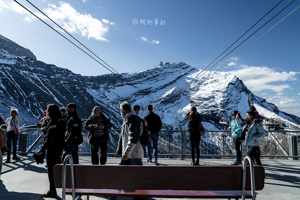 Glacier 3000 Cabane 中繼站觀景平台