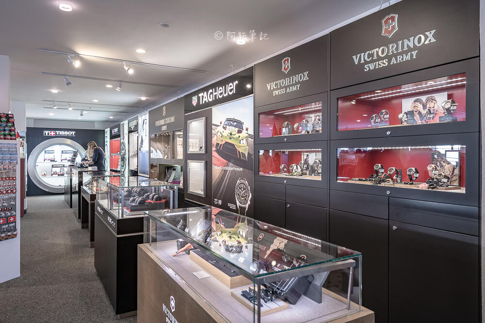 Glacier 3000 紀念品店瑞士錶專櫃