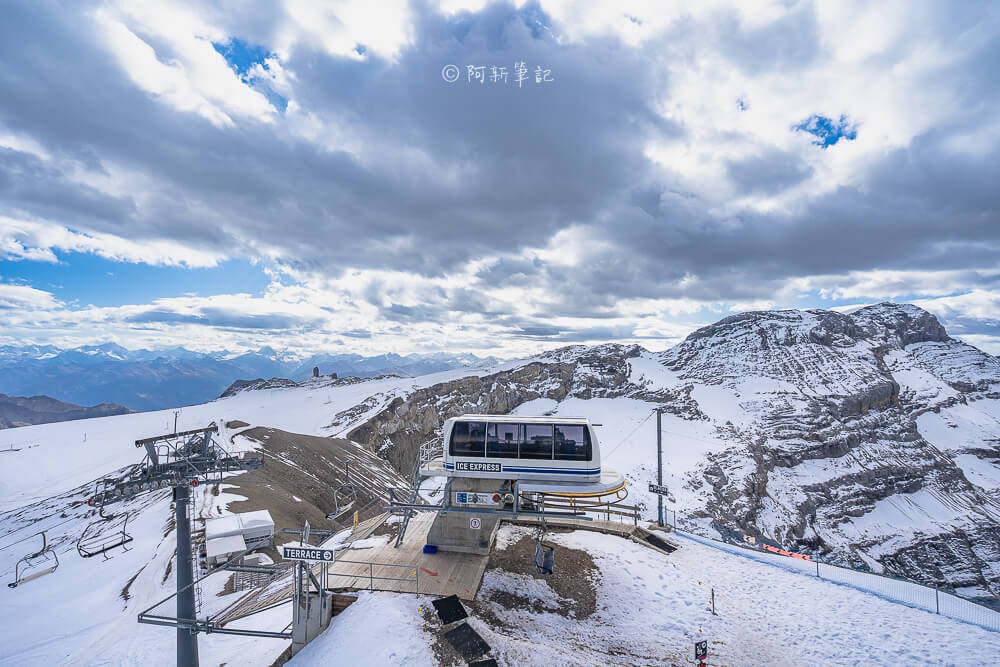 Glacier 3000 纜椅站與冰川雪原