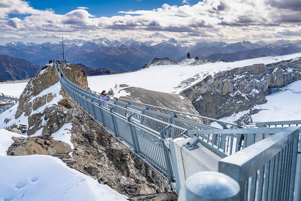 Glacier 3000 吊橋盡頭觀景台