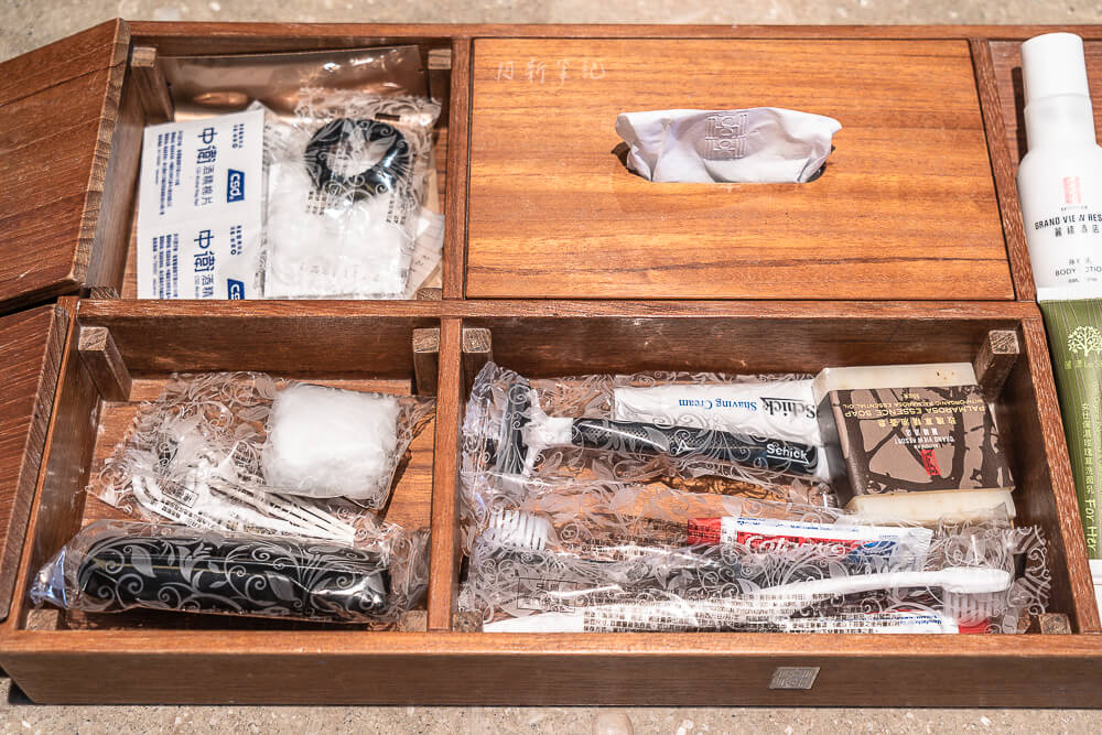 北投麗禧 牙刷梳子等備品