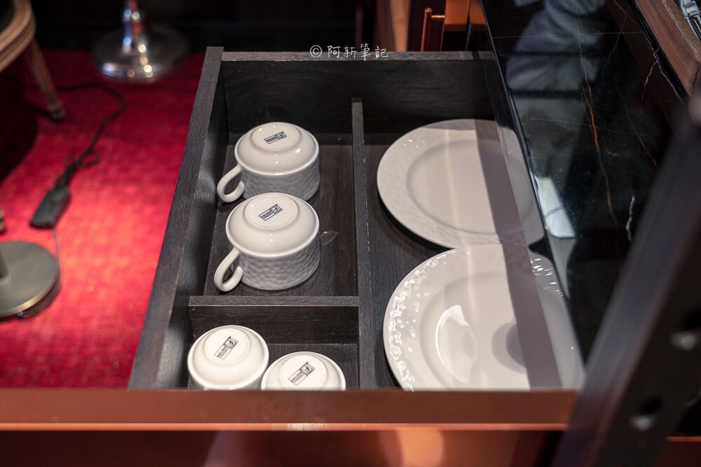 賦樂旅居,賦樂旅居評價,HOTEL PROVERBS TAIPEI,台北東區飯店,忠孝復興住宿,台北設計旅店 賦樂旅居 抽屜裡的咖啡杯