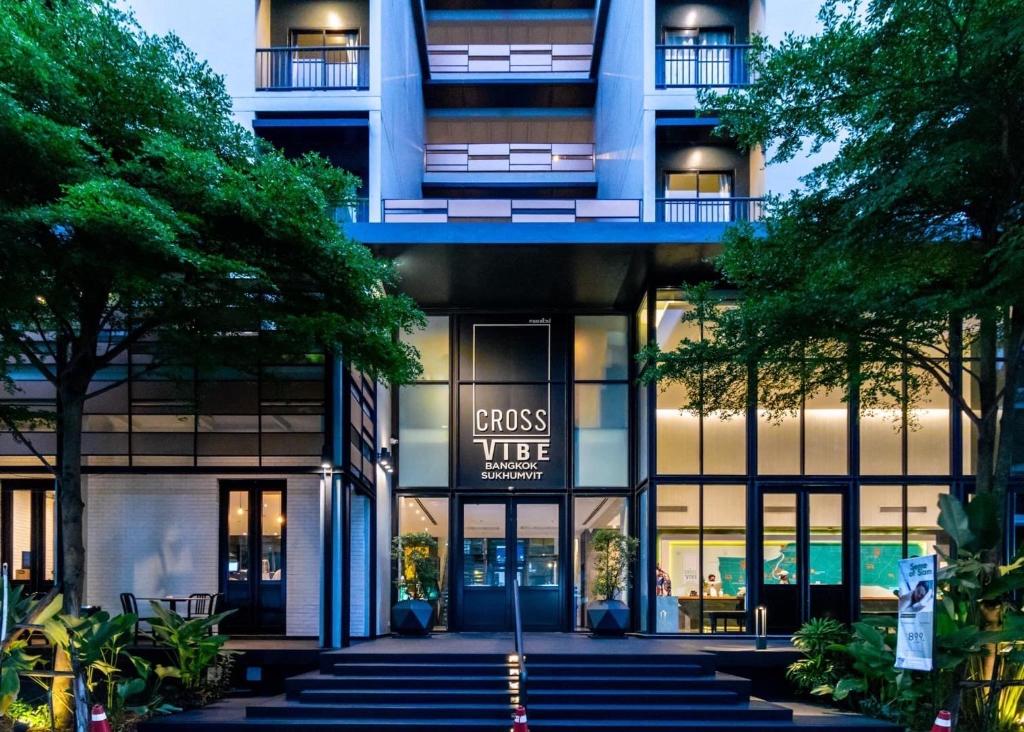 曼谷新開幕飯店 Cross Vibe Bangkok Sukhumvit 外觀