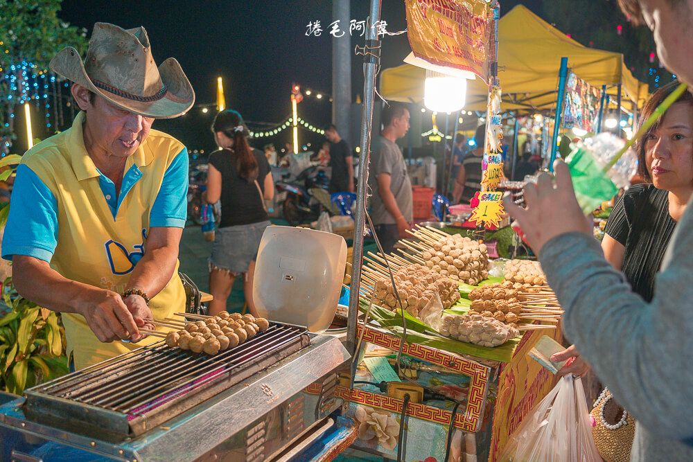 溪墘夜市,溪墘步行街溪,墘溪美食,墘溪夜市 泰國,拉差汶里景點,叻丕府景點