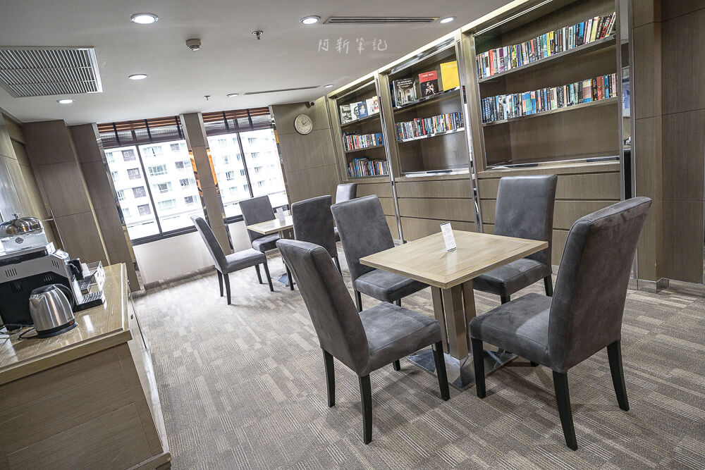 曼谷奇德倫中心酒店,Centre Point Hotel Chidlom,Centre Point Chidlom,曼谷飯店推薦,Chit Lom 住宿,BTS Chit Lom 附近飯店,四面佛附近飯店,市中心親子飯店,曼谷公寓式酒店,房型介紹,自助早餐,游泳池與健身房,桑拿三溫暖,交通與價格評價 曼谷奇德倫中心酒店,Centre Point Hotel Chidlom,Centre Point Chidlom,曼谷飯店推薦,Chit Lom 住宿,BTS Chit Lom 附近飯店,四面佛附近飯店,市中心親子飯店,曼谷公寓式酒店,房型介紹,自助早餐,游泳池與健身房,桑拿三溫暖,交通與價格評價