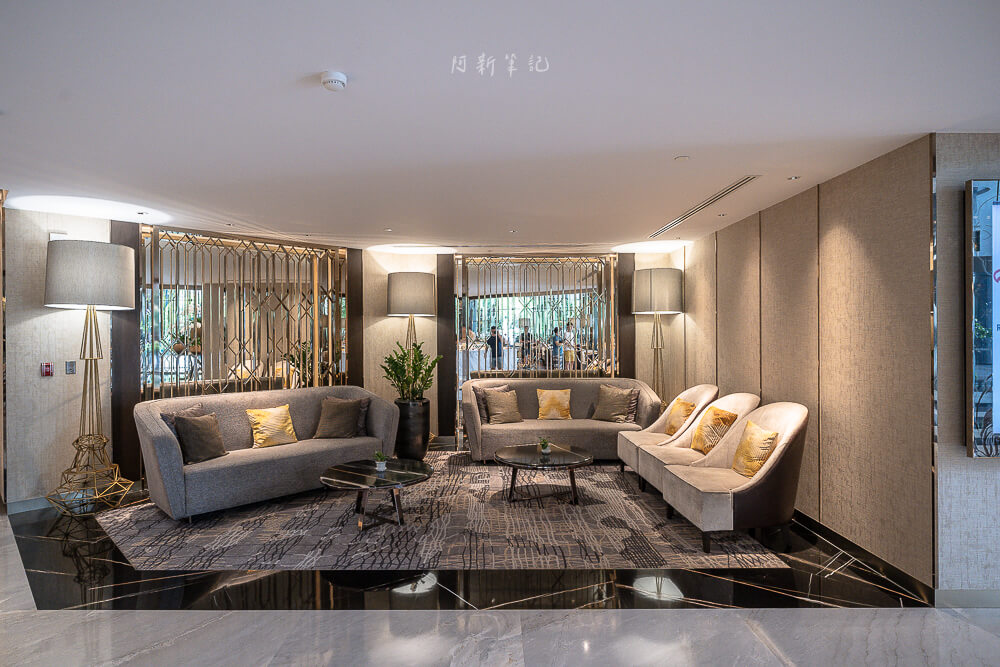 Chatrium Grand Bangkok,曼谷察殿大酒店,豪華酒店,五星級飯店,Siam站,市中心,房型介紹,早餐自助餐,游泳池,健身房,行政酒廊,親子友善,交通位置,入住退房時間,評價