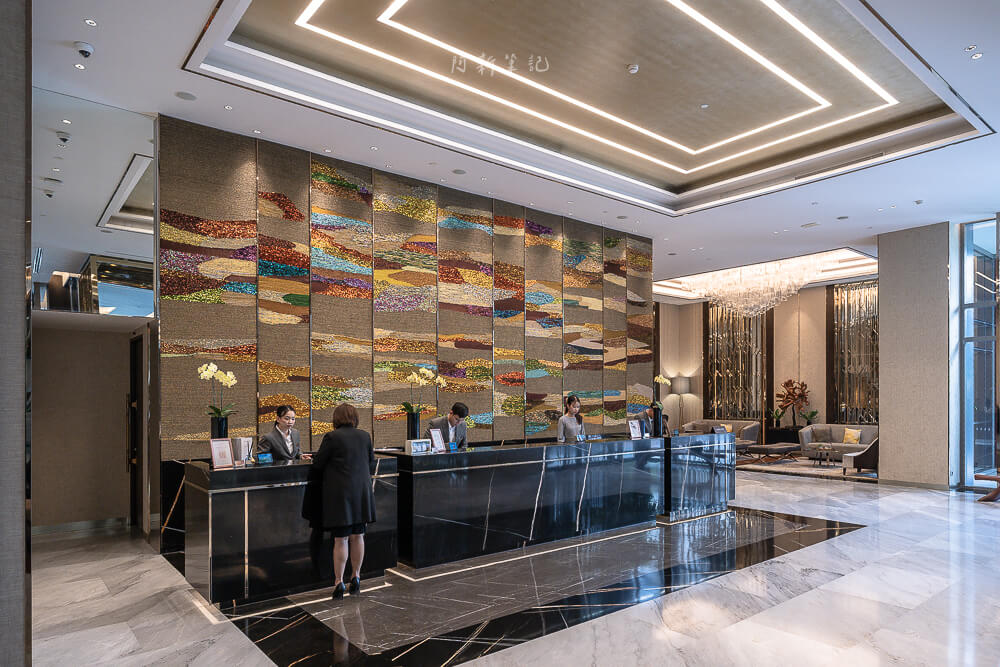Chatrium Grand Bangkok,曼谷察殿大酒店,豪華酒店,五星級飯店,Siam站,市中心,房型介紹,早餐自助餐,游泳池,健身房,行政酒廊,親子友善,交通位置,入住退房時間,評價