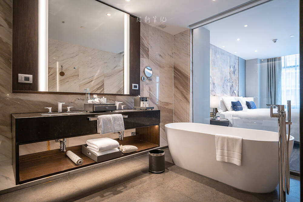 Chatrium Grand Bangkok,曼谷察殿大酒店,豪華酒店,五星級飯店,Siam站,市中心,房型介紹,早餐自助餐,游泳池,健身房,行政酒廊,親子友善,交通位置,入住退房時間,評價