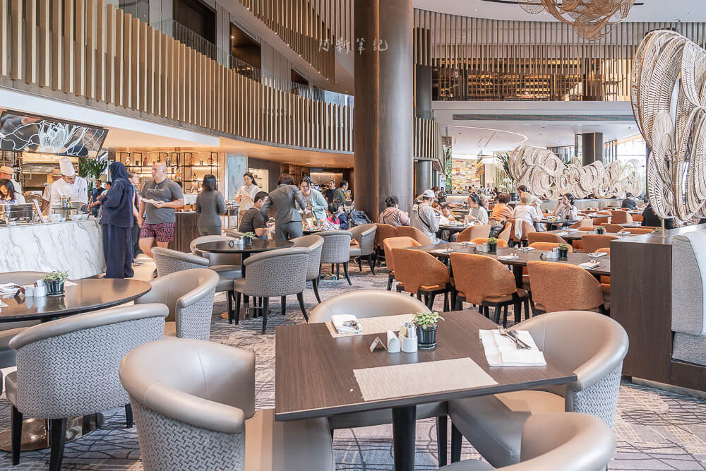 Chatrium Grand Bangkok,曼谷察殿大酒店,豪華酒店,五星級飯店,Siam站,市中心,房型介紹,早餐自助餐,游泳池,健身房,行政酒廊,親子友善,交通位置,入住退房時間,評價