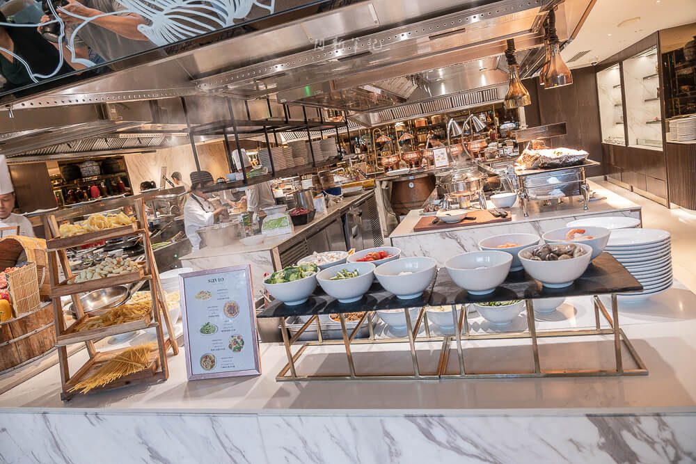 Chatrium Grand Bangkok,曼谷察殿大酒店,豪華酒店,五星級飯店,Siam站,市中心,房型介紹,早餐自助餐,游泳池,健身房,行政酒廊,親子友善,交通位置,入住退房時間,評價