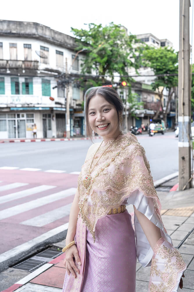 Cherd-Chay Thai Glory,曼谷泰服租借,泰式傳統服裝,曼谷泰服拍照,泰服體驗,泰服租借價格,泰服租借評價,泰服租借預約,泰服造型與化妝,泰服配件飾品,曼谷外拍攝影,情侶婚紗泰服拍攝,泰服租借流程,營業時間與注意事項 Cherd-Chay Thai Glory,曼谷泰服租借,泰式傳統服裝,曼谷泰服拍照,泰服體驗,泰服租借價格,泰服租借評價,泰服租借預約,泰服造型與化妝,泰服配件飾品,曼谷外拍攝影,情侶婚紗泰服拍攝,泰服租借流程,營業時間與注意事項