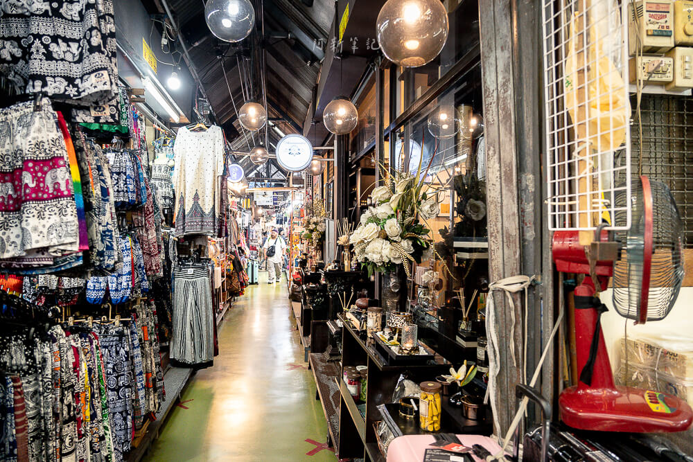 dharamantra,dharamantra 精油,dharamantra 香氛,dharamantra 評價,dharamantra 菜單,曼谷精油店,dharamantra 伴手禮,曼谷 香氛品牌