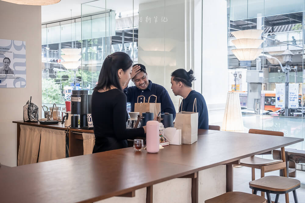 KINTO Thailand,曼谷咖啡館,曼谷咖啡店,手沖咖啡,單品咖啡,拿鐵,甜點,早午餐,內用座位,吧台區,菜單價格,評價心得,打卡景點,營業時間,交通怎麼去,BTS