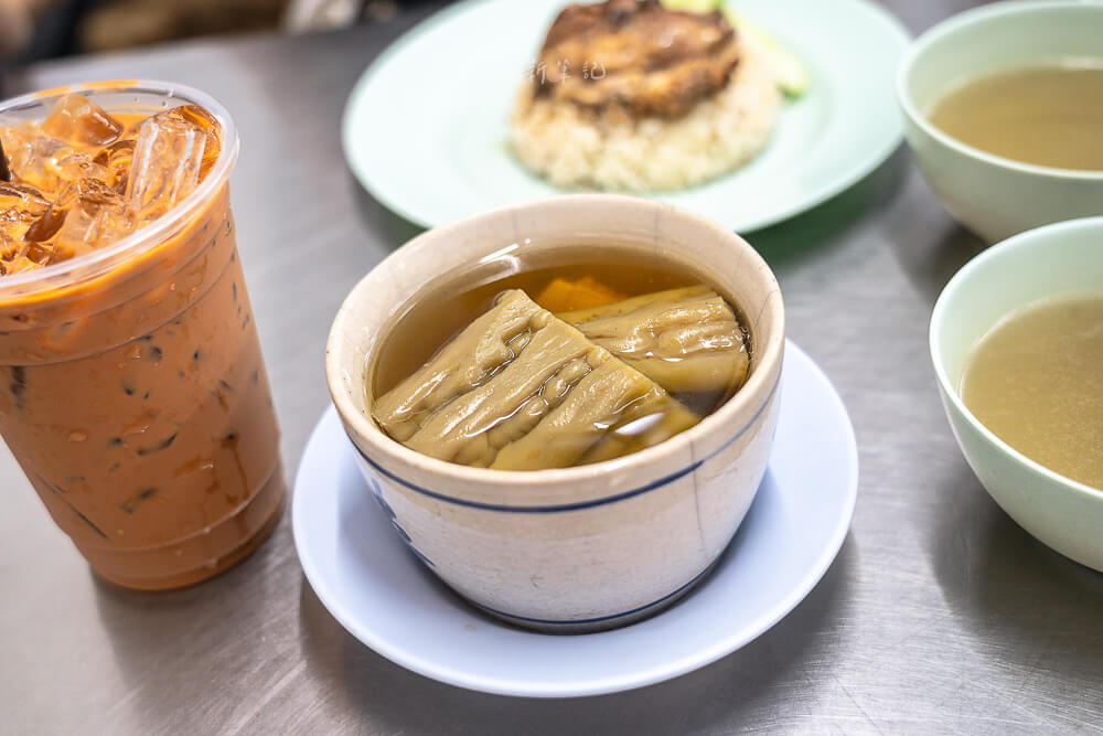 紅大哥水門雞飯店,水門雞飯,曼谷雞飯,泰國美食,曼谷美食,海南雞飯 紅大哥水門雞飯店,水門雞飯,曼谷雞飯,泰國美食,曼谷美食,海南雞飯