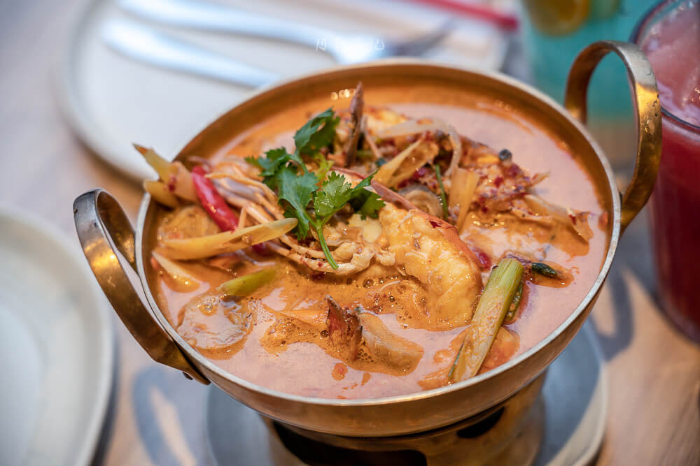 Savoey Thai 上味泰餐館,Savoey Thai,曼谷泰式餐廳,泰國美食,泰式海鮮,鳳梨炒飯,咖哩炒蟹,月亮蝦餅,泰式奶茶,菜單,價格,評價,訂位,營業時間,交通怎麼去