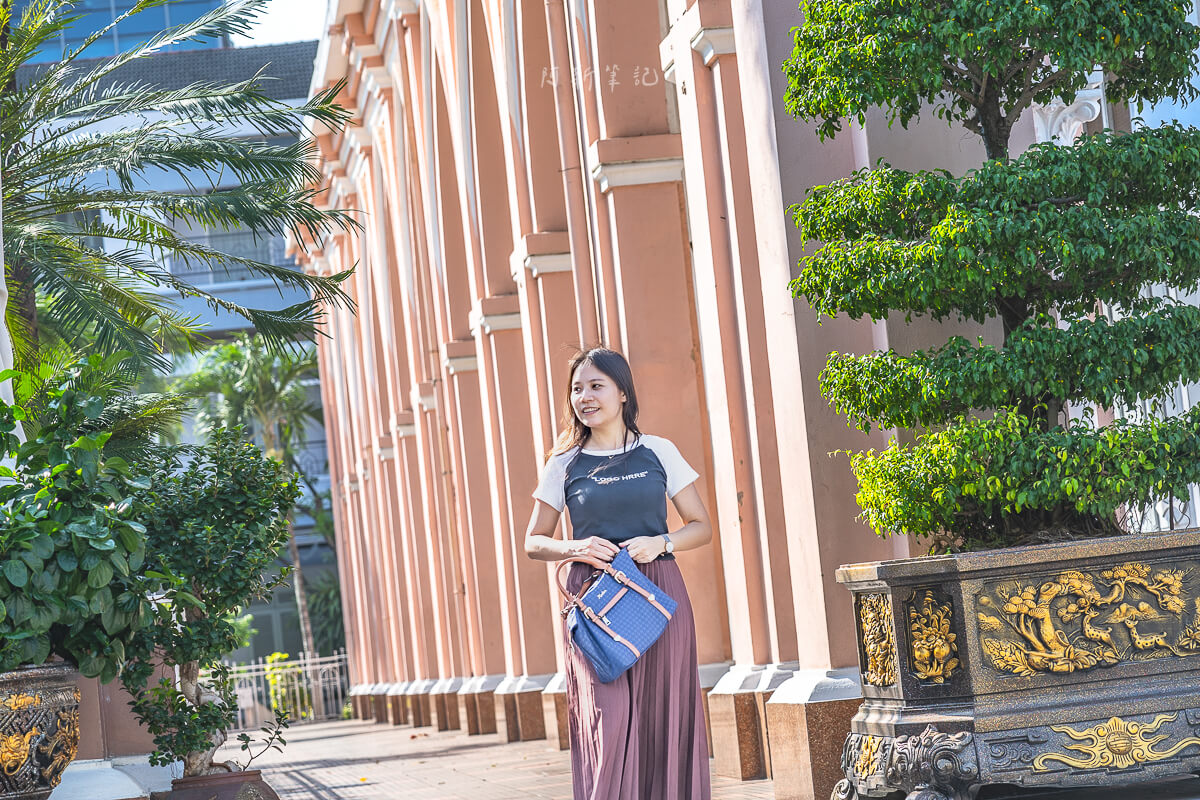 峴港粉紅教堂,Da Nang Cathedral,粉紅教堂,公雞教堂,峴港大教堂,峴港粉紅教堂介紹,峴港粉紅教堂附近景點,峴港粉紅教堂美食,峴港粉紅教堂英文,峴港粉紅教堂越南文,越南粉紅教堂,越南粉紅教堂開放時間,越南粉紅教堂歷史,Da Nang Cathedral