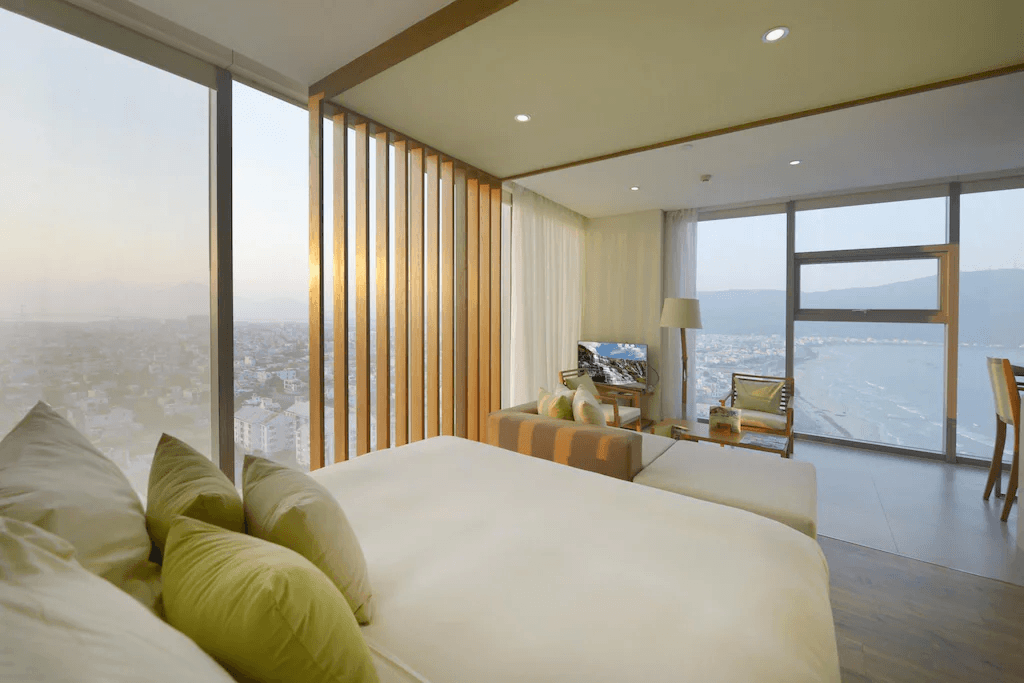 Fusion Suites Danang Beach
